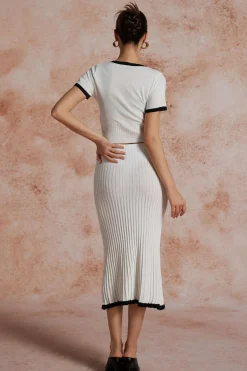 MICAS Knitwear|Vacation Sets-Contrast V-neck Knit Top And Pleated Midi Skirt Set WHITE
