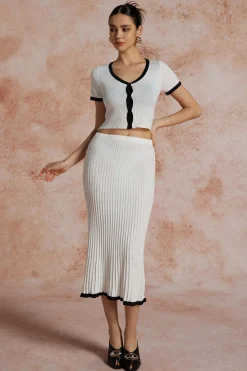 MICAS Knitwear|Vacation Sets-Contrast V-neck Knit Top And Pleated Midi Skirt Set WHITE