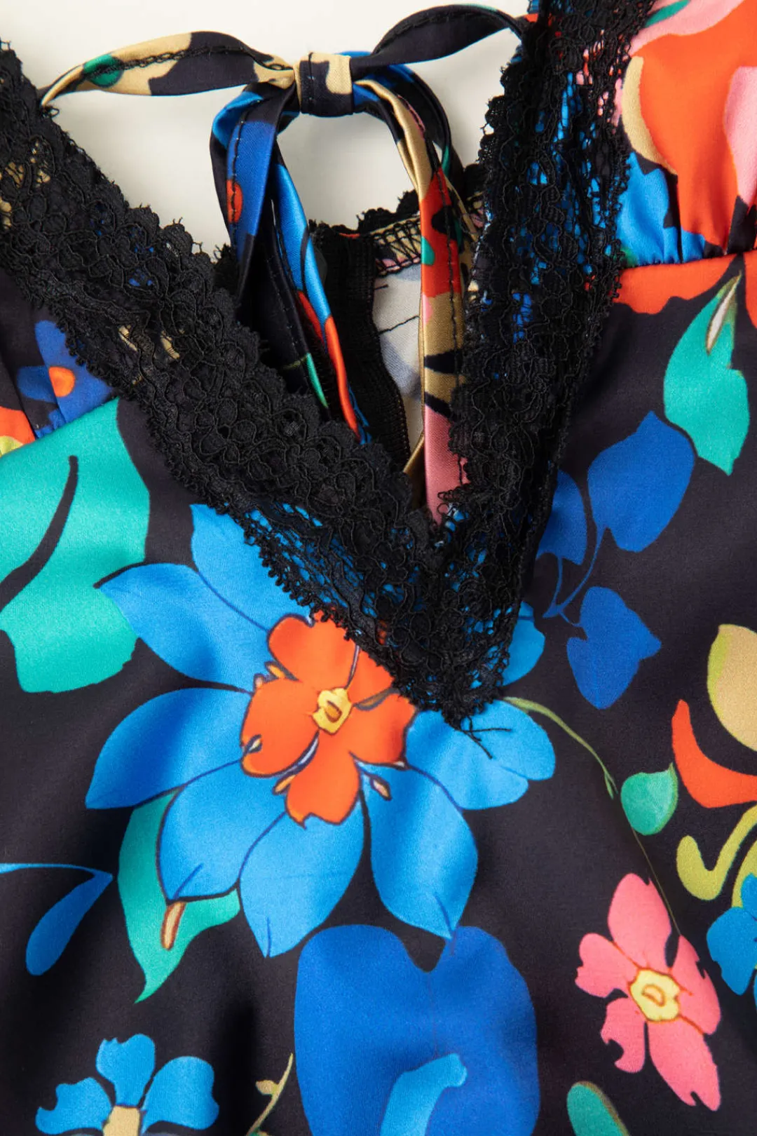 MICAS Maxi Dresses-Floral Print Lace Trim V-neck Maxi Dress MULTICOLOR